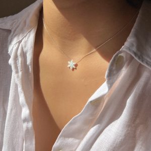 برف سفید اپال